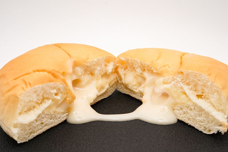ローソン「大ピンチずかん こぼれるミルククリームパン」
