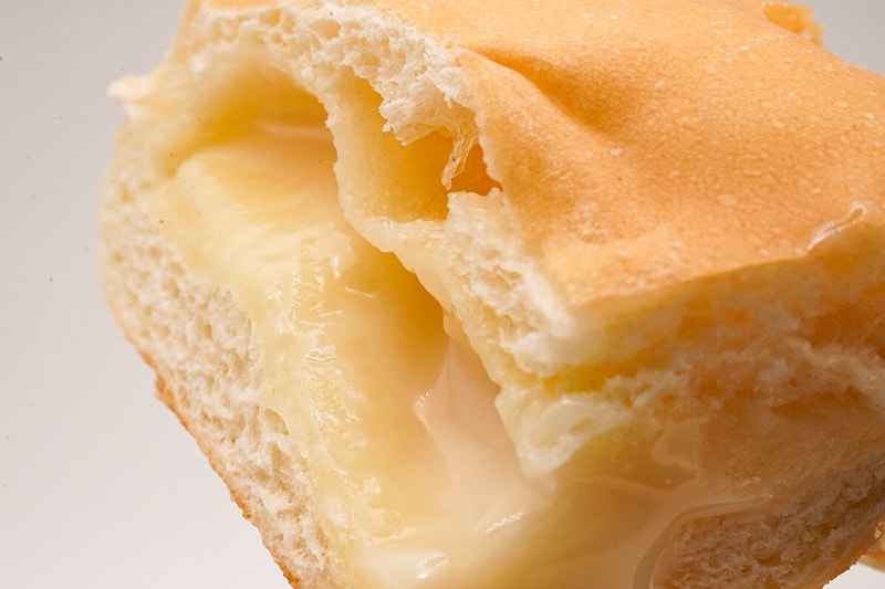 ローソン「大ピンチずかん こぼれるミルククリームパン」