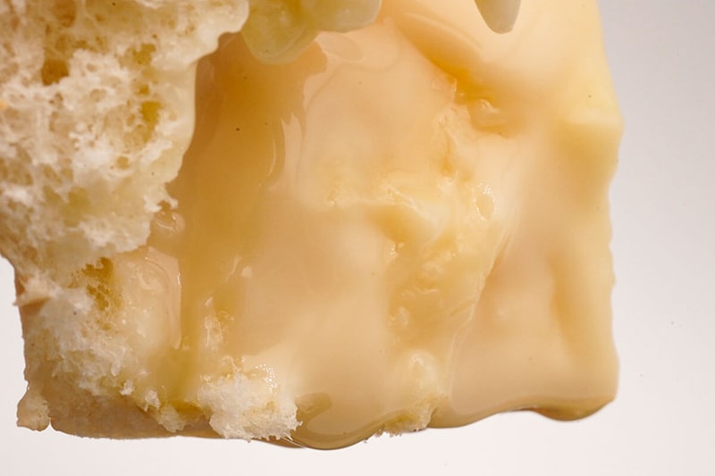 ローソン「大ピンチずかん こぼれるミルククリームパン」