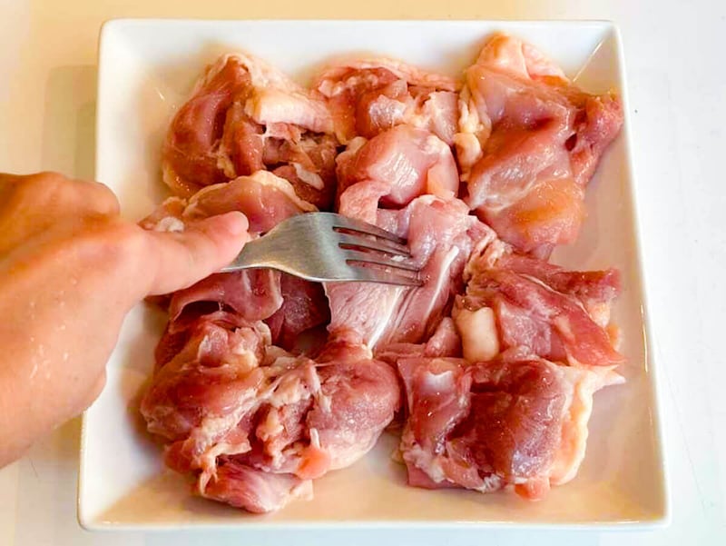 電子レンジで簡単！揚げないヤムニョムチキン風