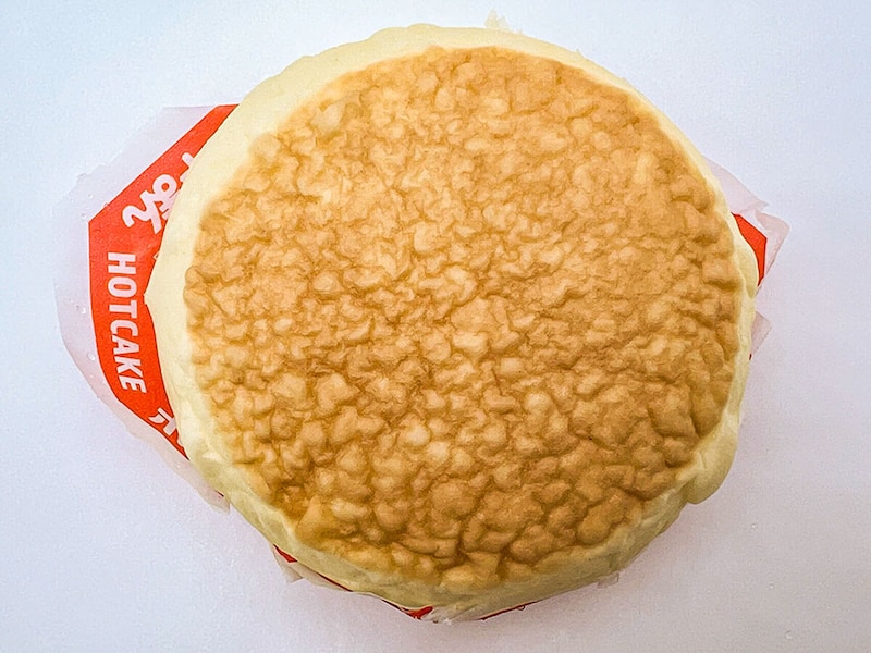 ファミマ「森永製菓監修　バター香るホットケーキまん」