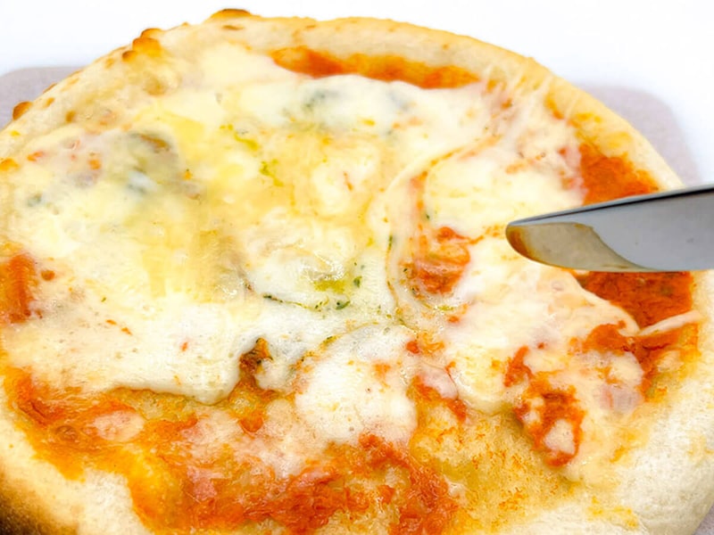 無印良品国産バジルのマルゲリータピザ