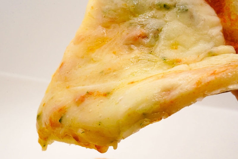 無印良品国産バジルのマルゲリータピザ