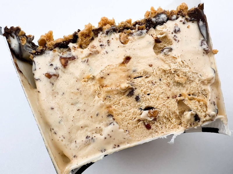 セブンイレブン限定「N.Y.C.SAND N.Y.リッチスカッチサンド＆Wチョコレートアイス」