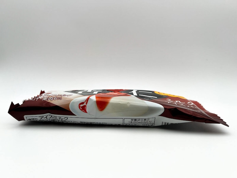 ローソン限定「森永乳業 濃厚杏仁ミルクアイスバーいちご」