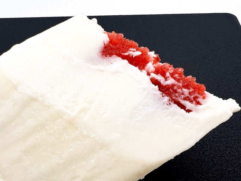 ローソン限定「森永乳業 濃厚杏仁ミルクアイスバーいちご」