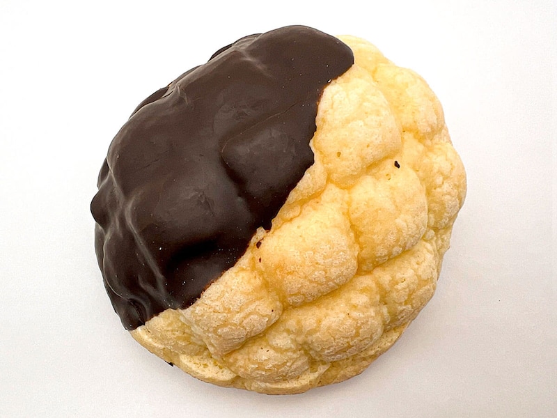 ファミマトリプルチョコメロンパン