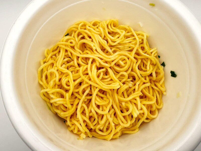 「日清焼そばU.F.O.爆盛バーレル 油そば」