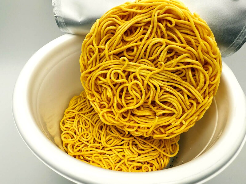 「日清焼そばU.F.O.爆盛バーレル 油そば」