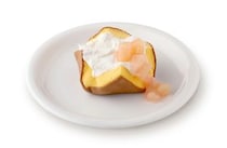 モスバーガー＆カフェ、夏にぴったりな期間限定白桃スイーツ「クリームポム ～白桃（はくとう）～」発売