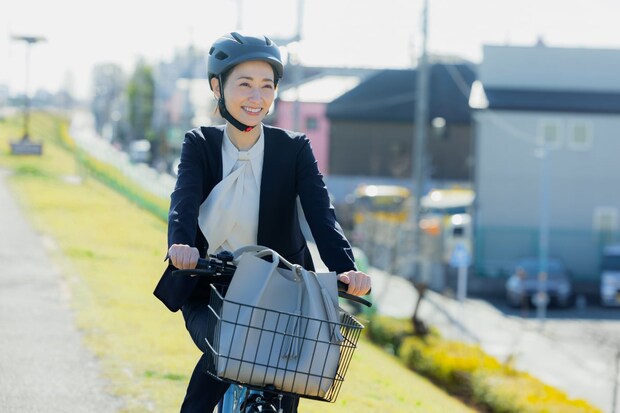 「通勤手当」もらっているのに、定期券買わずに自転車通勤　勤務先にバレたら“詐欺罪”に該当？【弁護士に聞く】