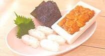 【くら寿司】“新物ウニ”が一枚板で！　手巻きセット発売　「新物うに」も230円…新フェア開始