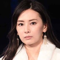 笑顔が素敵！　北川景子＆イモトアヤコ“仲良し”2ショットに「幸せオーラを感じる」の声