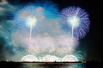 「花火大会で困ること」ランキング　2位「トイレの長蛇の列」…男女100人超の“不満”1位は？