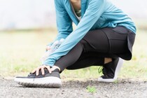 運動中に足首「捻挫」しやすい…関節に異常？　整形外科医に聞く予防法