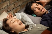 【豆知識】「えっ…」　これが「いびき改善」に役立つ“ツボ”です！