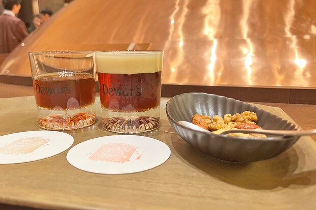 スコッチの木樽で熟成させた「ヱビス×デュワーズ」のビール 数量限定提供を開始 東京・恵比寿のヱビスブランド体験拠点