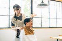 【写真】「美容院で会話したくない」ときにやってみて！ これが美容師に教えてもらった「対処法」です（3枚）