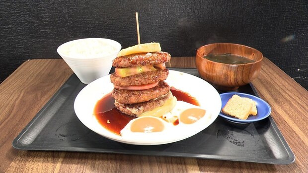 3000種類以上のメニュー　開店日は“限定メニュー”500円食べ放題　東京の食堂が「オモウマい店」登場