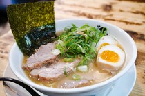 飲酒後に“ラーメン”食べたくなるのはなぜ？　「二日酔い予防に効果的」は本当？