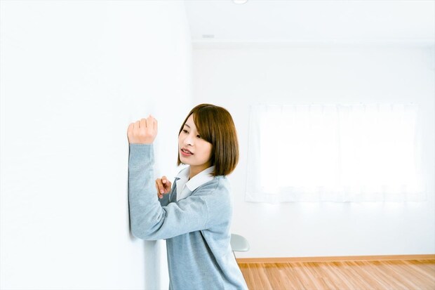 外国人入居者との「トラブル」ランキング 3位「共用部分の使い方が悪い」…賃貸物件で暮らす500人が選ぶ2位&1位は?