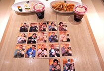 【写真】“実物”トレカのデザインは？　サイン入りも？　コラボグッズを公開！