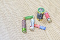 【要注意】知らないと危険！　これが「電池」の正しい捨て方です！