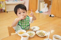 もはや時代遅れ？　「三角食べ」は本当に正しい食べ方なの？