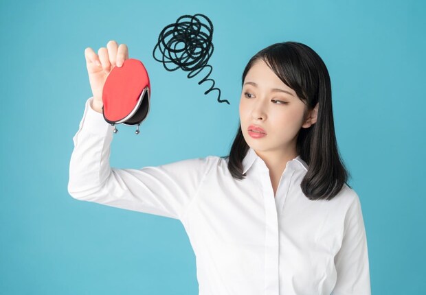 「ユニクロやGUですら高級」「カフェなんて行けないよ」　値上げラッシュの今、日常生活の《ぜいたくのライン》はどこにあるのか
