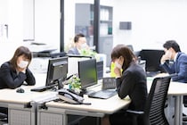 「インフル」にかかっても出勤する人も…同僚にうつし“感染拡大”したら、賠償責任を問われる？【弁護士解説】