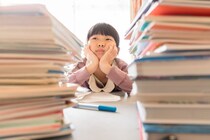 「ゲームばかりしていないで…」は逆効果だった？　《読書嫌い》の子どもに本を読んでもらうための「親のアプローチ」術