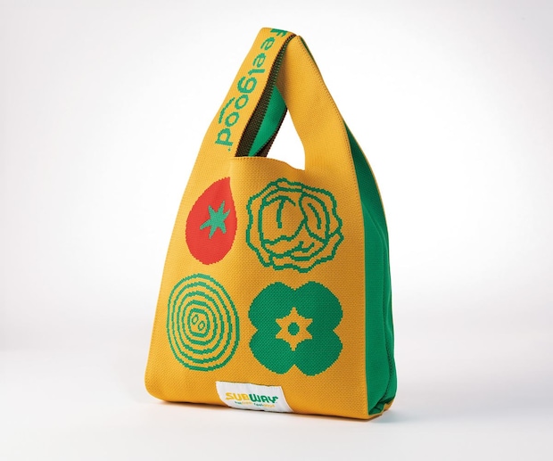 サブウェイ「福袋」今年は2種類発売! 最大5630円分「サンドイッチチケット」入り “サンドイッチ”モチーフの「ピンバッチ」も