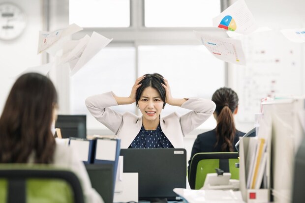 【悩み】「臨機応変にやって!」って言われても…どう対応すればいいのか分からない人たちの《生々しい本音》 SNS「とっさの判断が…」