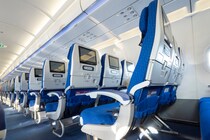 つい置き忘れてしまう…飛行機でよく見つかる「忘れ物」とは【JALが紹介】