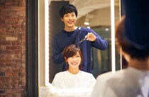 【美容室】仕上げに「スタイリング剤」付けるか聞かれたら…現役美容師が付けてもらうのを勧めるワケ