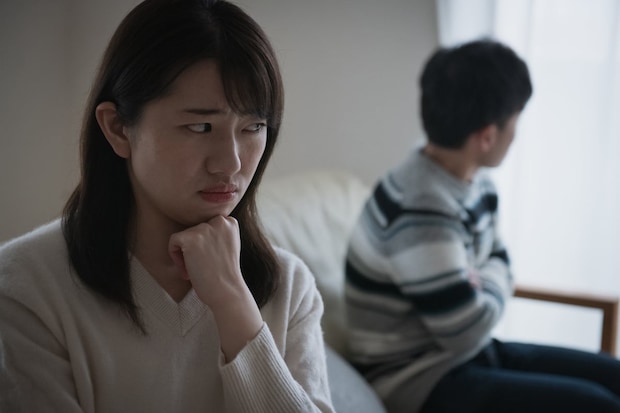 20代、30代は「配偶者の浮気」を公認する傾向に!? “結婚観の多様化”が浮き彫りに