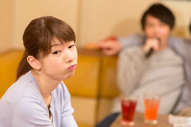 “割り勘負け”がSNSで話題　お酒を飲まない人にとってどんな会計が理想？　「飲んだ人が多めに払う」よりも多かった回答とは