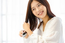 シャンプー前に髪とかすと泡立ち良くなる…意外と知らない「ブラッシング」のメリット＆正しい方法とは