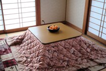 「こたつ」で寝ると風邪をひくって本当？　医師に聞いてみて分かった“恐ろしい事実”