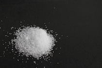 1日何グラムまで？　適切な塩分摂取量と減塩のポイント