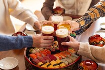 年末年始は「糖尿病」リスク増！？　食後の血糖値上昇を抑える食べ方＆おすすめ食材とは【医師解説】