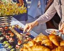 【驚き】ホテルが紹介する朝食ビュッフェでの“NG行為”に賛否「当たり前すぎる」「なぜダメなのか分からん」