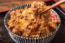 「牛丼」で栄養をしっかり摂取できるの？　管理栄養士が勧める“太りにくい食べ方”