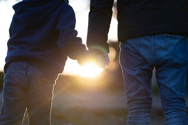 自閉症の人にも「優しい無視」を…見た目では分かりづらい障害を抱える子と親の現実