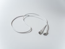 【豆知識】もうカバンの中でぐちゃぐちゃにならない！　自衛隊が伝授する“ケーブル結び”の簡単テクに「すごい！」「早速まねしてみます」