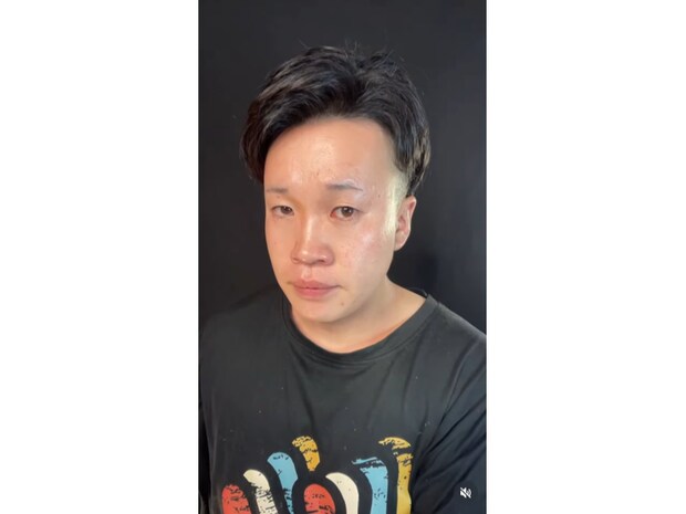 【激変】普通のおじさんが《不二家の人気キャラ》に大変身！　神業メイクで“美少女”になった姿に驚愕「いやいやまじか」「実写版」