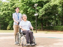 もし自分が“介護される側”になったら？　準備すべきことを介護福祉士に聞いてみた