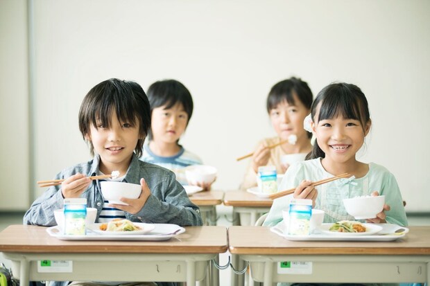子どもたちに大人気! 長野県塩尻市で生まれた給食メニュー「キムタクごはん」は《大人も好きそう》なメニューだった