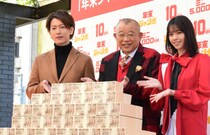 【謎多き】「年末ジャンボ宝くじ」の謎を解く！　10億円は現金でもらえる？　「別室行き」は本当？