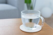 「白湯」飲むとメリットだらけ！　冷え性も改善？